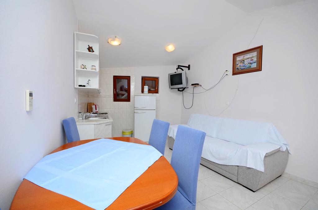 Apartments Hrgovic Rogoznica  Buitenkant foto